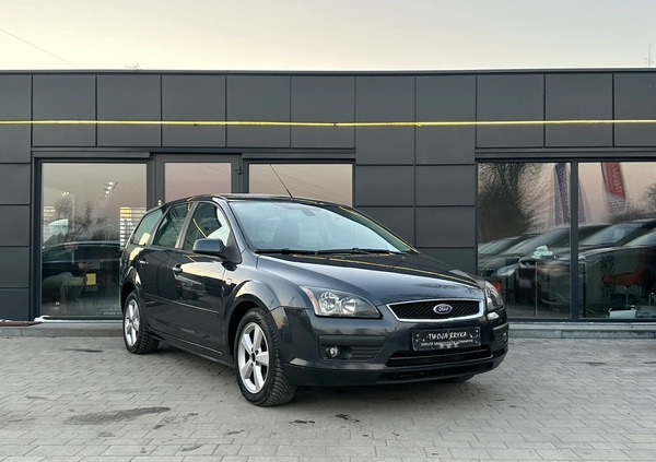 Ford Focus cena 9900 przebieg: 255000, rok produkcji 2007 z Gniezno małe 301
